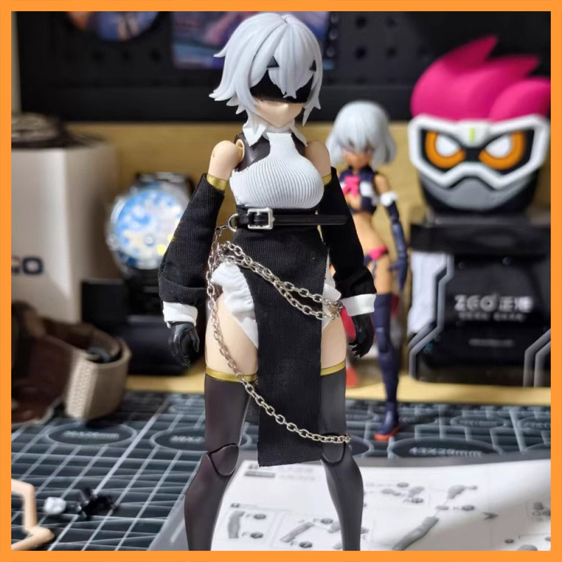 Model Kit Girl - Atasan Bahu Terbuka Berwarna Skala 1/12